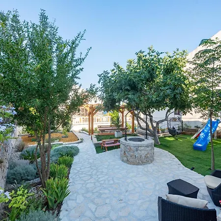 With A Unique View アパート *