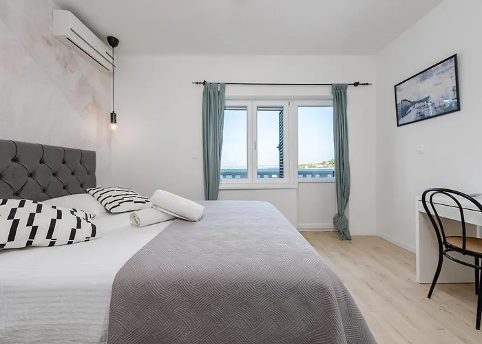 With A Unique View Appartement Preko