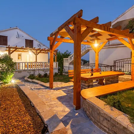 With A Unique View Preko