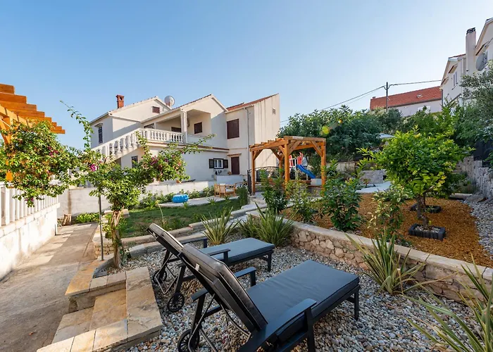 With A Unique View * Преко