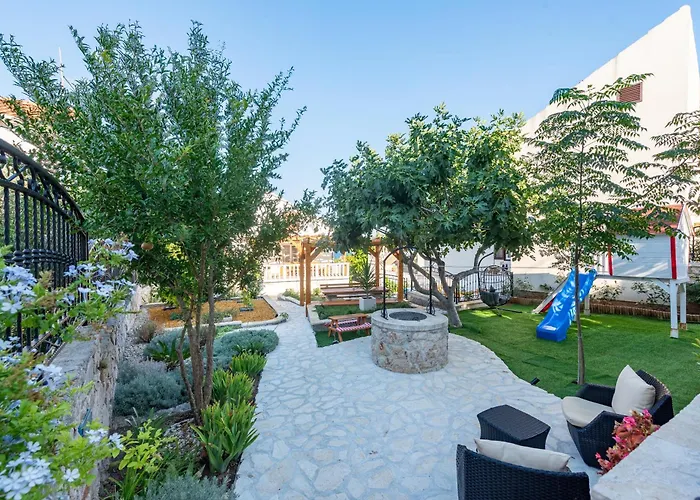 With A Unique View Апартаменты *