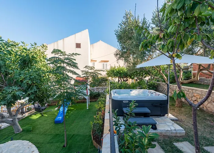 Apartament With A Unique View Preko